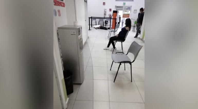 Murió en sala de espera