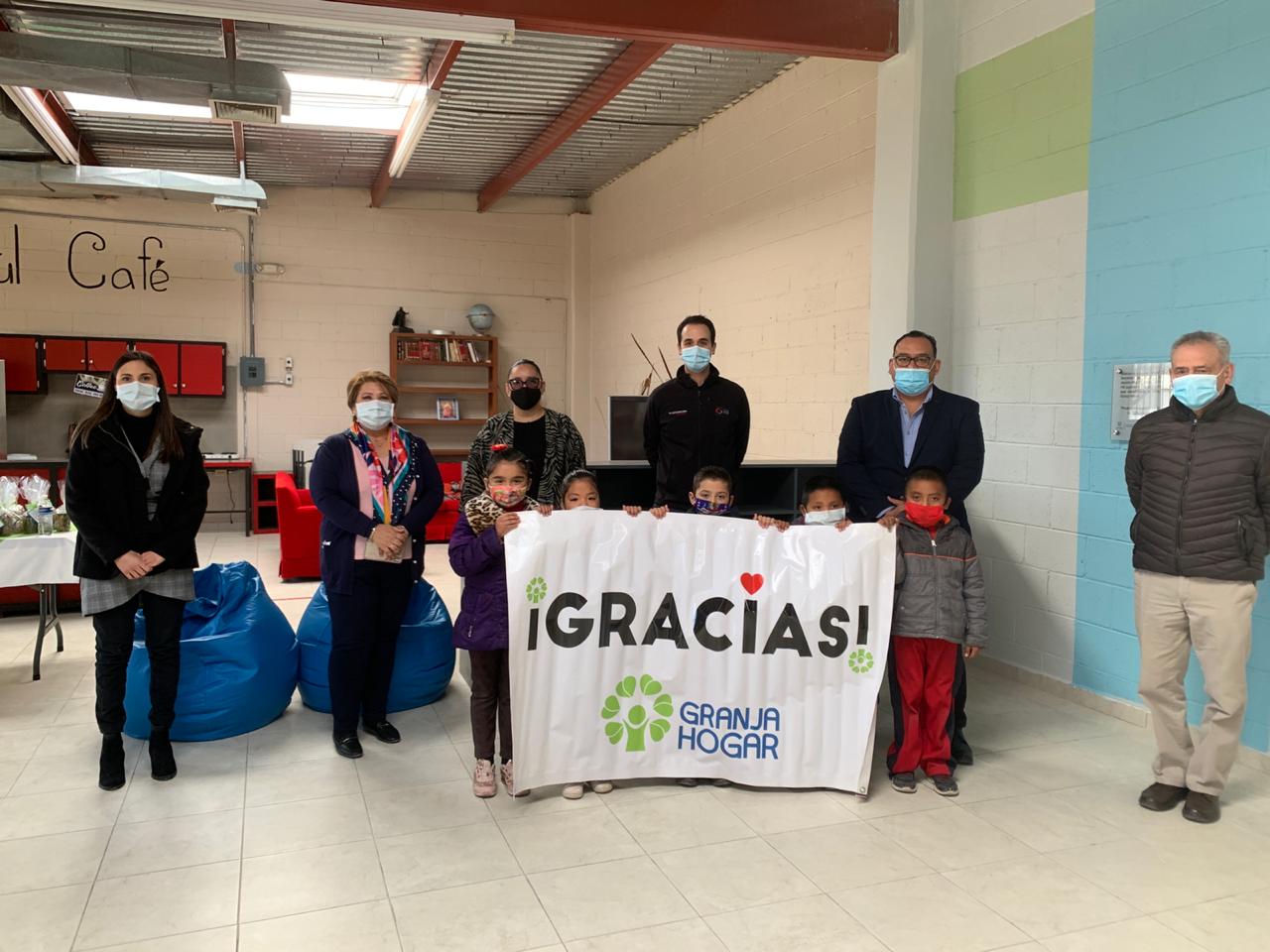 Inaugura salón de lectura y recreción en Granja Hogar