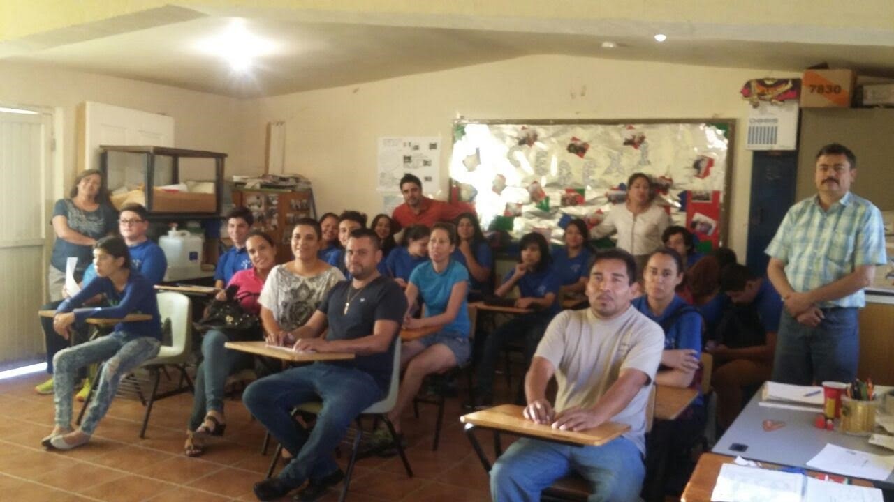 Se gradúan 172 adultos en los Cedex federales