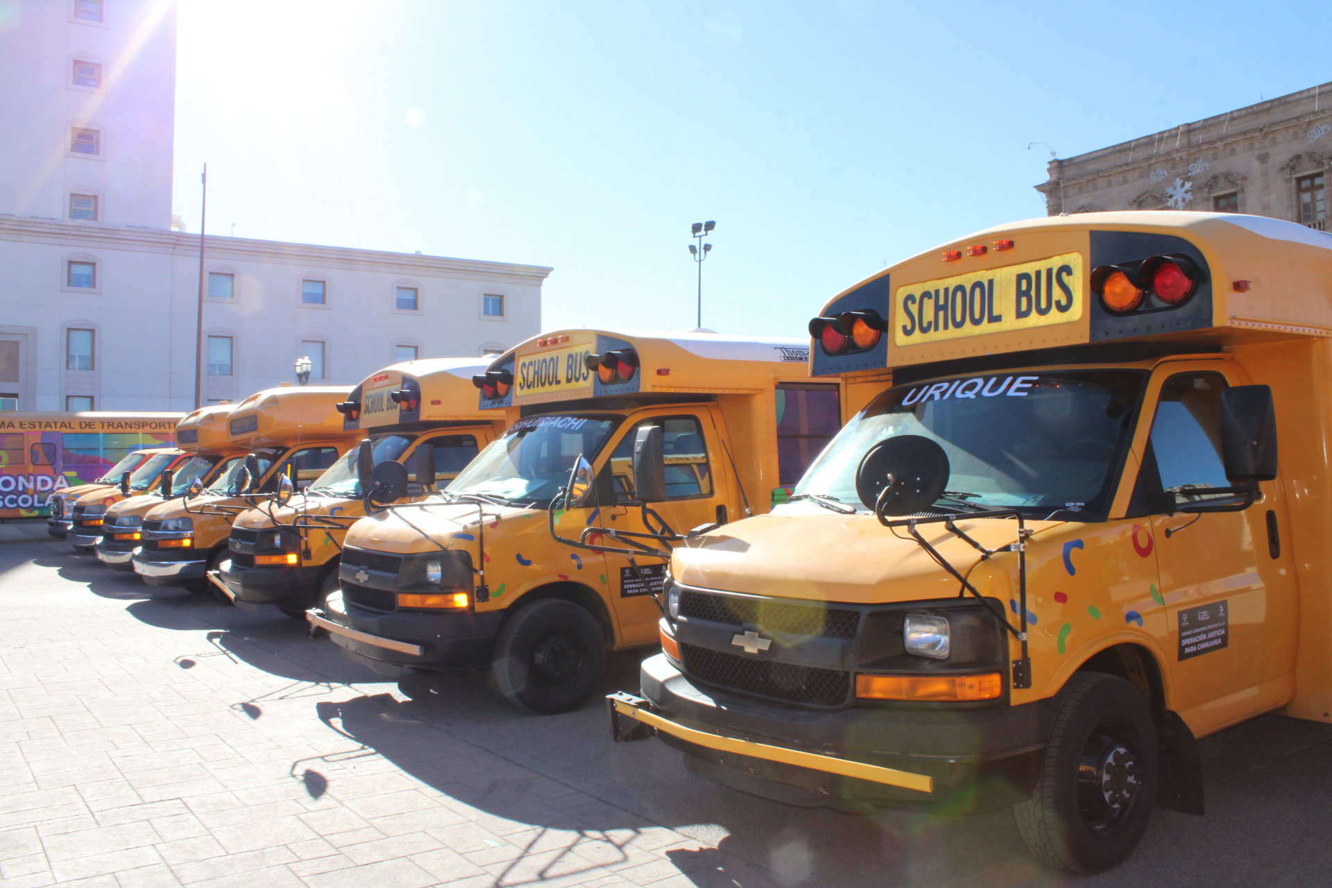 Invirtió Estado 100 mdp en transportes para escuelas