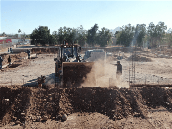 En 45% construcción de salón en secundaria de Tabalaopa