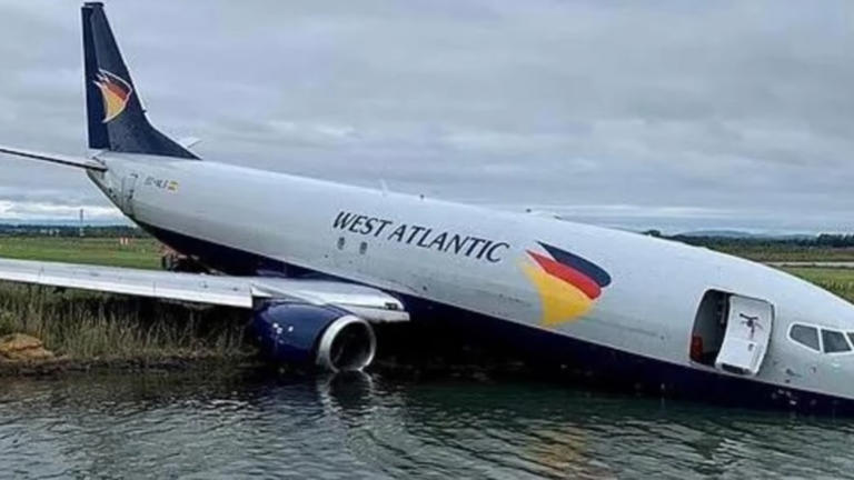 En Francia, un avión “de carga” se sale de la pista y se estrella al aterrizar