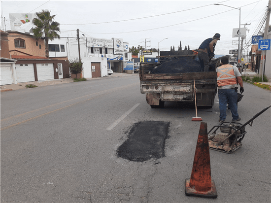 ¿Aunque usted no lo crea? Aumenta el Municipio a 20 cuadrillas para bachear y reparar calles de Chihuahua Capital