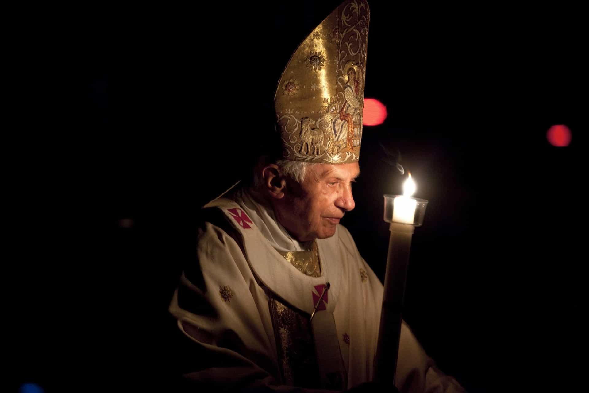 Las polémicas que rodearon al papa Benedicto XVI