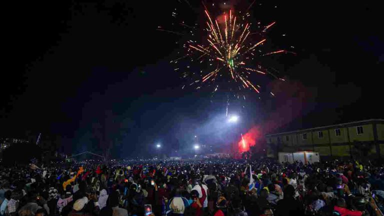 Estampida en centro comercial deja 9 muertos en festejo de Año Nuevo en Uganda