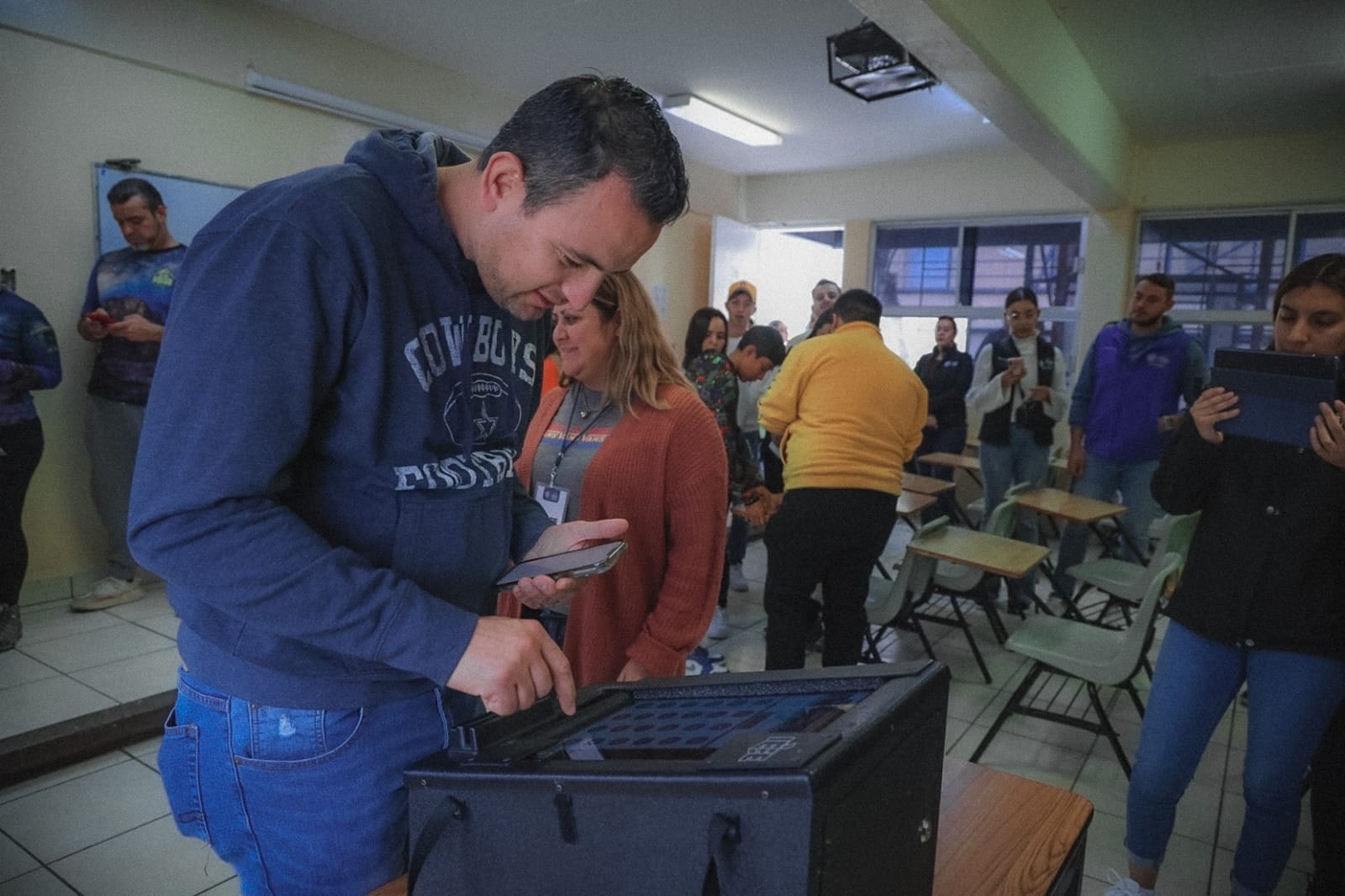 PRESUPUESTO PARTICIPATIVO, SIMULACIÓN PERFECTA. . . VUELVEN LAS VACUNAS CONTRA EL COVID. . . JUÁREZ TRANSPARENTE. . .