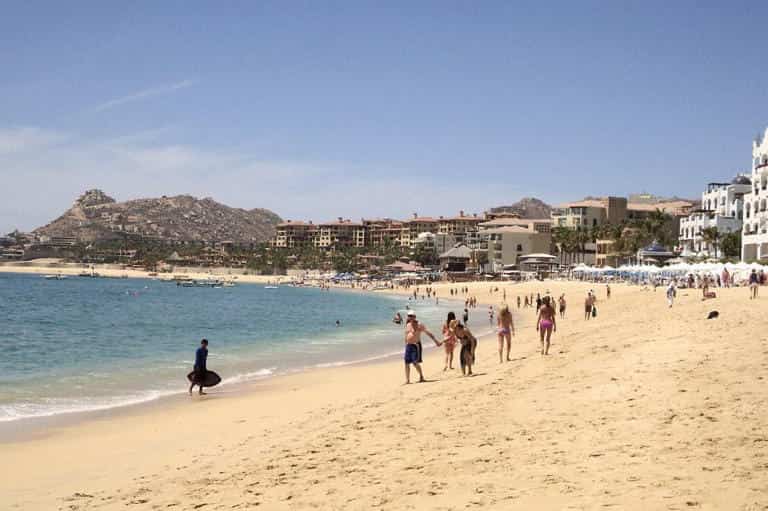 ¡No vayas a estas playas! Cofepris alerta sobre altos niveles de enterococos