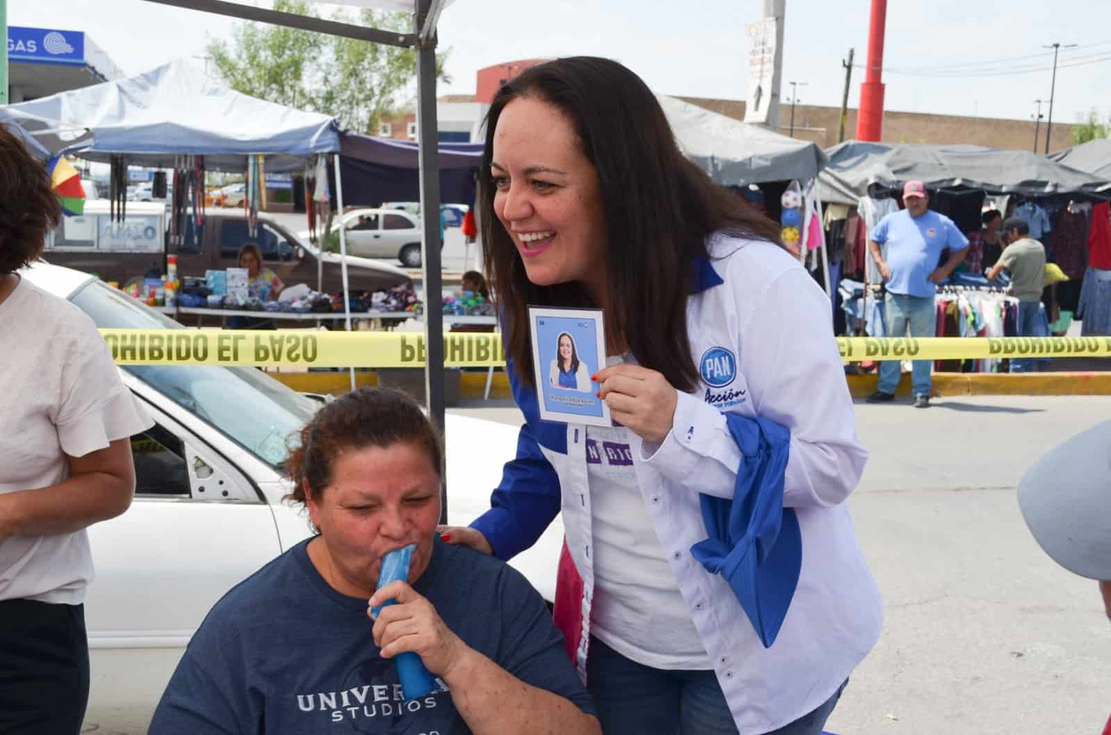 Lleva Margarita Blackaller feria de servicios a los vecinos del Distrito 12