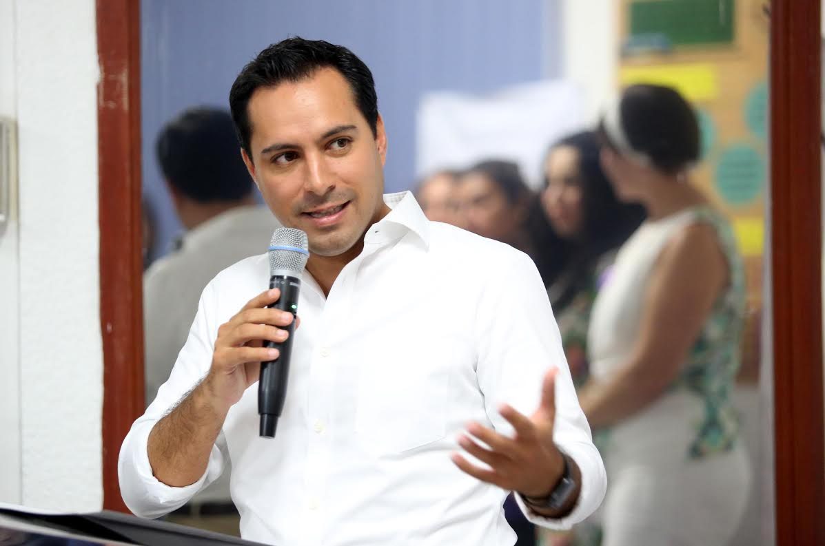 Gobernador de Yucatán, Mauricio Vila, se baja de la contienda por la candidatura presidencial de la alianza opositora