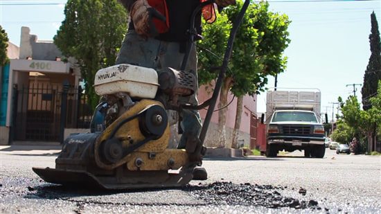 Continúan trabajos de bacheo, hoy viernes