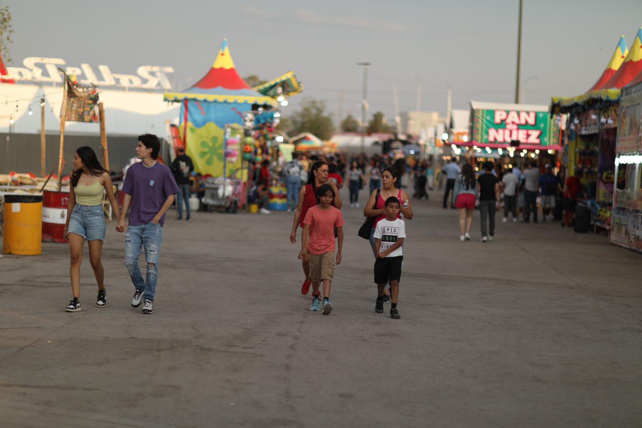 Hoy es el último día de la Feria Juárez en la Plaza de la Mexicanidad