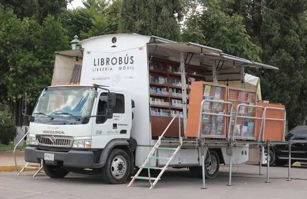 “Librobús” recorre calles de Juárez