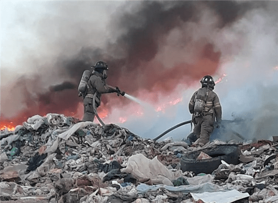 INCENDIO EN RELLENO SANITARIO, INCIDENTE O INTENCIONAL… EL PRI MUESTRA SU POCO MUSCULO DURANTE LA VISITA DE ENRIQUE DE LA MADRID… FILTRAN MÁS IRREGULARIDADES DE LA ALCALDESA DE NCG…