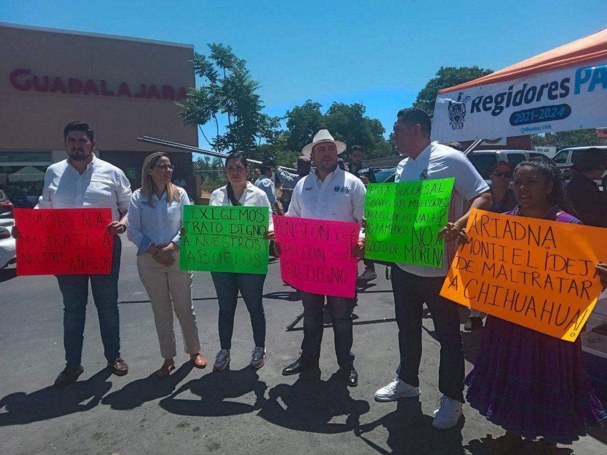 REGIDORES PANISTAS VAN POR RAJA, Y SALEN RAJADOS. . . CORCHOLATAS EN CHIHUAHUA. . . RELLENO SANITARIO DE MÁPULA; MUNICIPIO NO OBEDECE LA SUSPENSIÓN DE LA JUEZA. . .