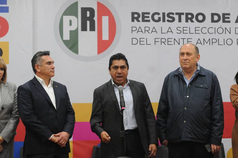 Jorge Luis Preciado renuncia al PAN: ‘Ya está acordado que Xóchitl será la candidata’ del Frente