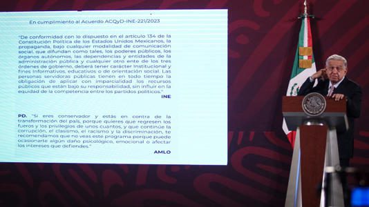 AMLO acata orden del INE y quita posdata de La Mañanera: “mensaje ya se internalizó”