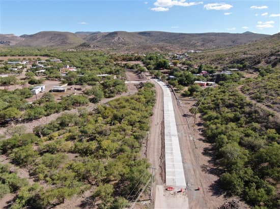 Pavimentan camino a la comunidad de La Cuadrilla en el Fresno