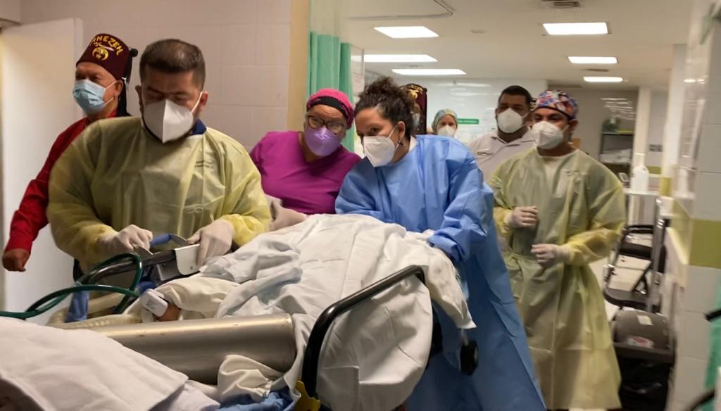 Logran Hospital Infantil y Club Shriners traslado aéreo de paciente a Sacramento, California en tiempo record