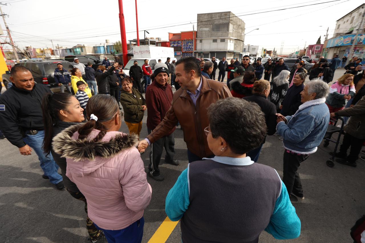 Entrega Presidente Pérez Cuéllar repavimentación de la calle Cártamo