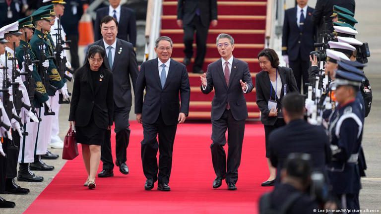 Cumbre trilateral entre Japón, China y Corea del Sur