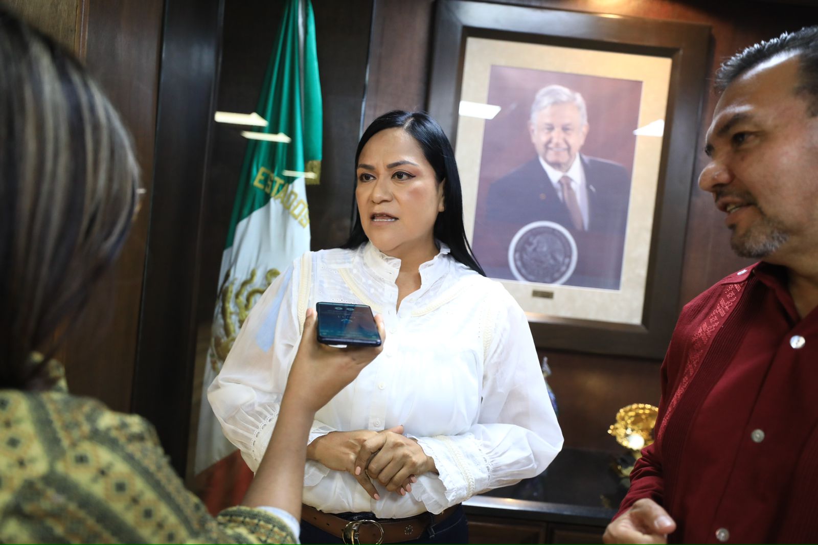 VISITA LA SECRETARIA DEL BIENESTAR, ARIADNA MONTIEL AL PRESIDENTE PÉREZ CUÉLLAR. . . BUSCARÁ CRUZ PÉREZ CUELLAR LA PARTICIPACIÓN DE LA SOCIEDAD EN LA PROTECCIÓN DE EL CHAMIZAL. . . ADVIERTE CUAUHTEMOC ESTRADA QUE EL PAN QUIERE RESCATAR UNA PLURI. . .