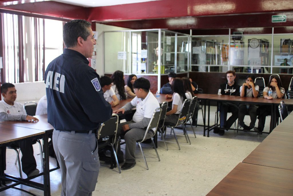 Lleva Educación Mesa de Prevención de Adicciones y Violencia al Cetis 61