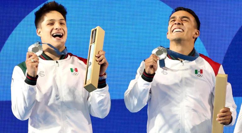 ¡México brilla en clavados! Osmar Olvera y Manuel Celaya conquistan la plata en París 2024