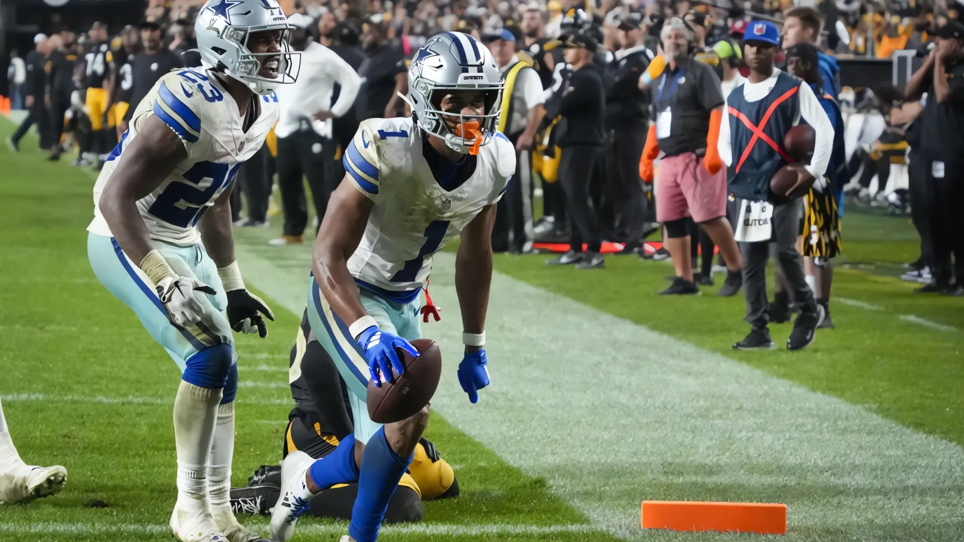 Los Cowboys derrotan a los Steelers en un cierre dramático