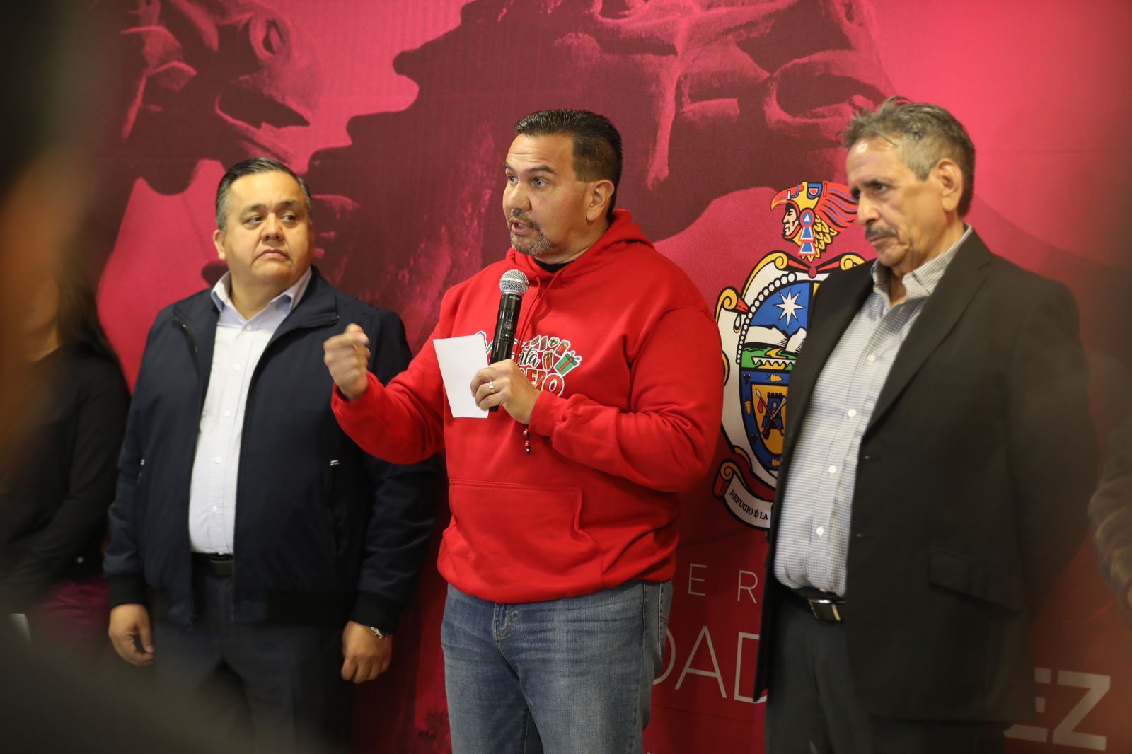 El Presidente Pérez Cuéllar entrega barda perimetral en la UTCJ