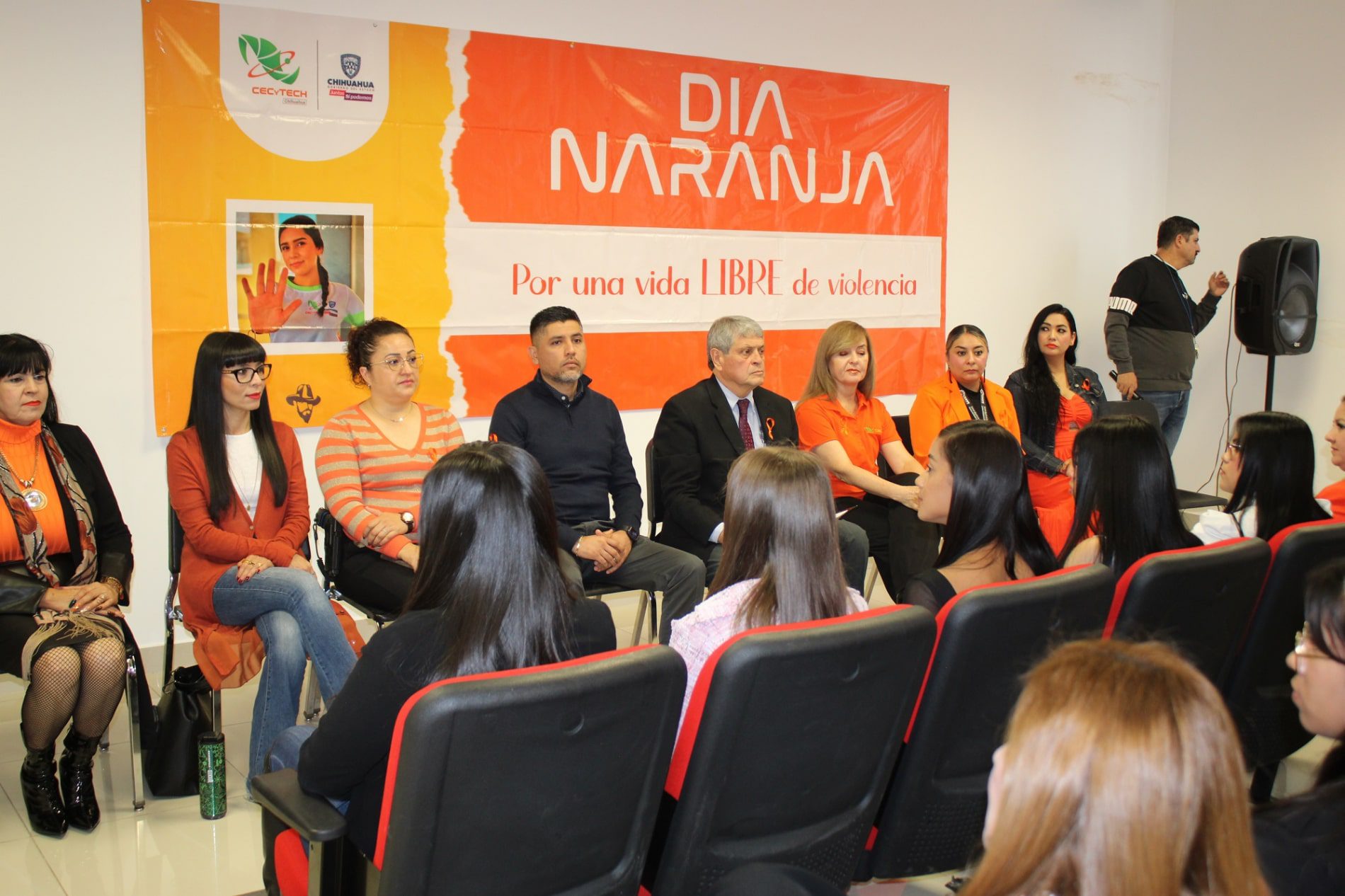 Organizan conversatorio sobre prevención de la violencia contra las mujeres