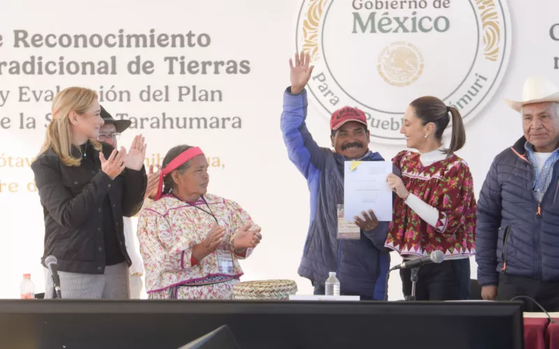 CLAUDIA SHEINBAUM Y SU VISITA. . . BERTHA ALCALDE LUJÁN HOY PODRÍA SER NOMBRADA NUEVA FISCAL DE LA CIUDAD DE MÉXICO. . . LA INVERSIÓN FEDERAL SE QUEDA EN JUÁREZ: FERROMEX INFORMA A CRUZ PÉREZ CUÉLLAR. . .