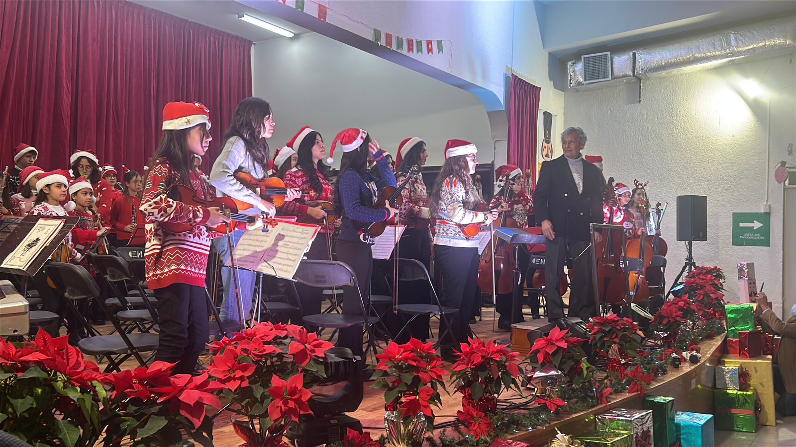 Presenta Música en mi Escuela su Festival Navideño