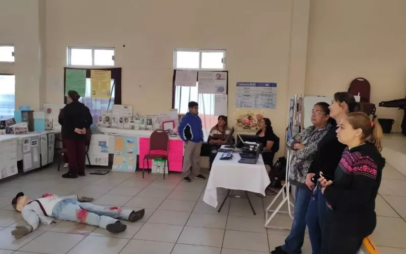 Expone alumnado de Misiones Culturales Rurales productos creados en talleres