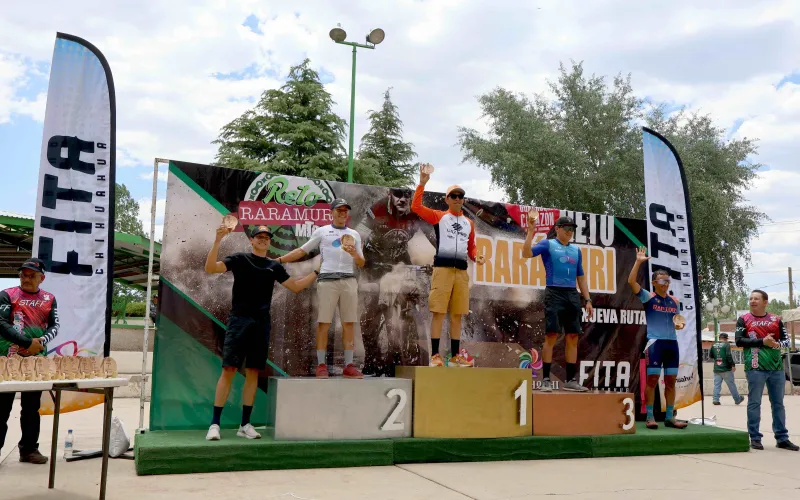 Participan más de 180 ciclistas en Reto Rarámuri MTB 2025 en el Pueblo Mágico de Guachochi