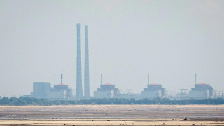 Rusia presume bombardeo a base aérea en Ucrania