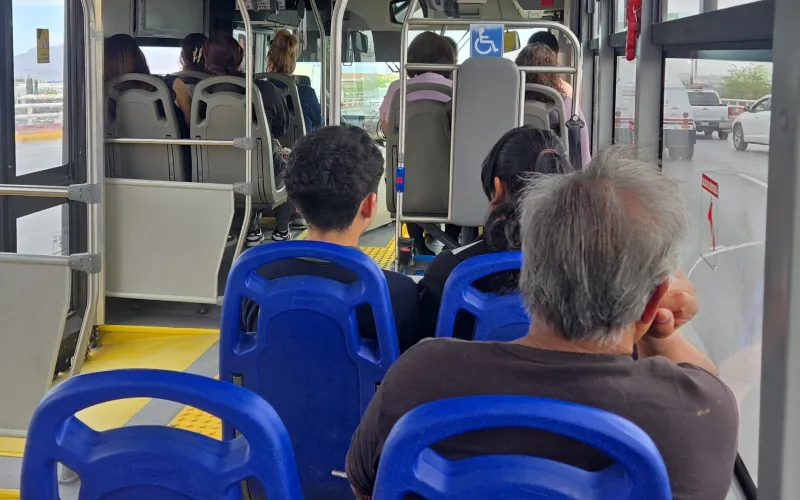 Invita JuárezBus a respetar los espacios preferentes dentro de las unidades
