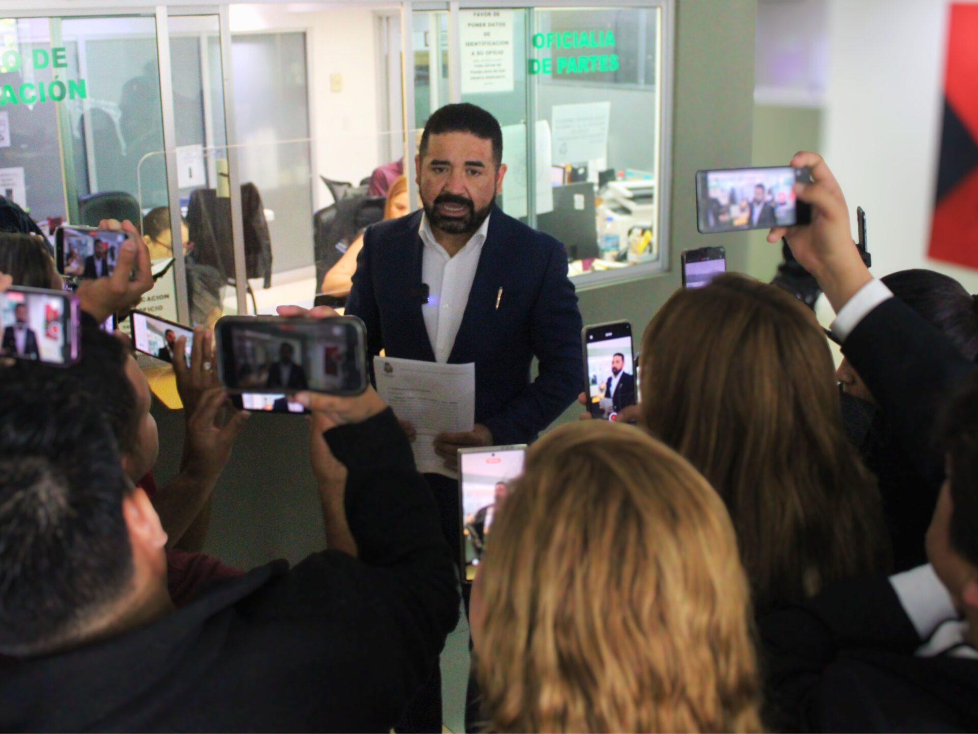 Francisco Sánchez brindará asesoría legal gratuita a familias de cuerpos encontrados en crematorio