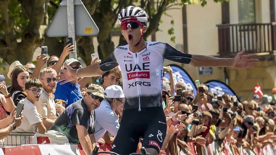 El mexicano Isaac del Toro conquista el GP Industria & Artigianato en Italia