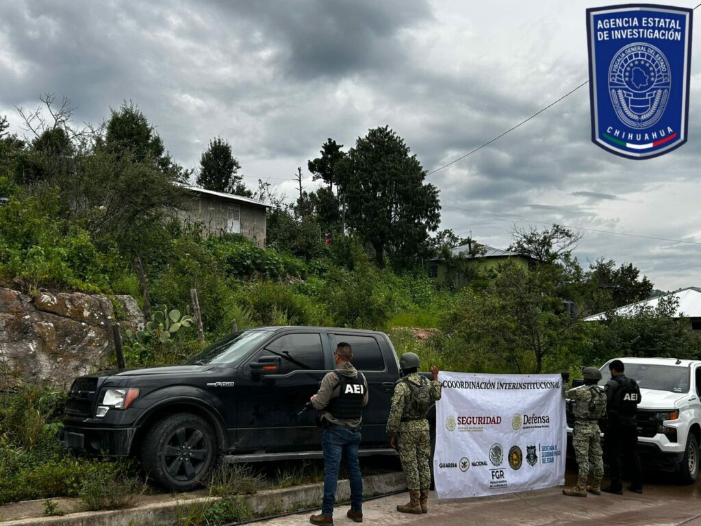 Recupera Célula BOI en Guadalupe y Calvo pick up robada en Chihuahua