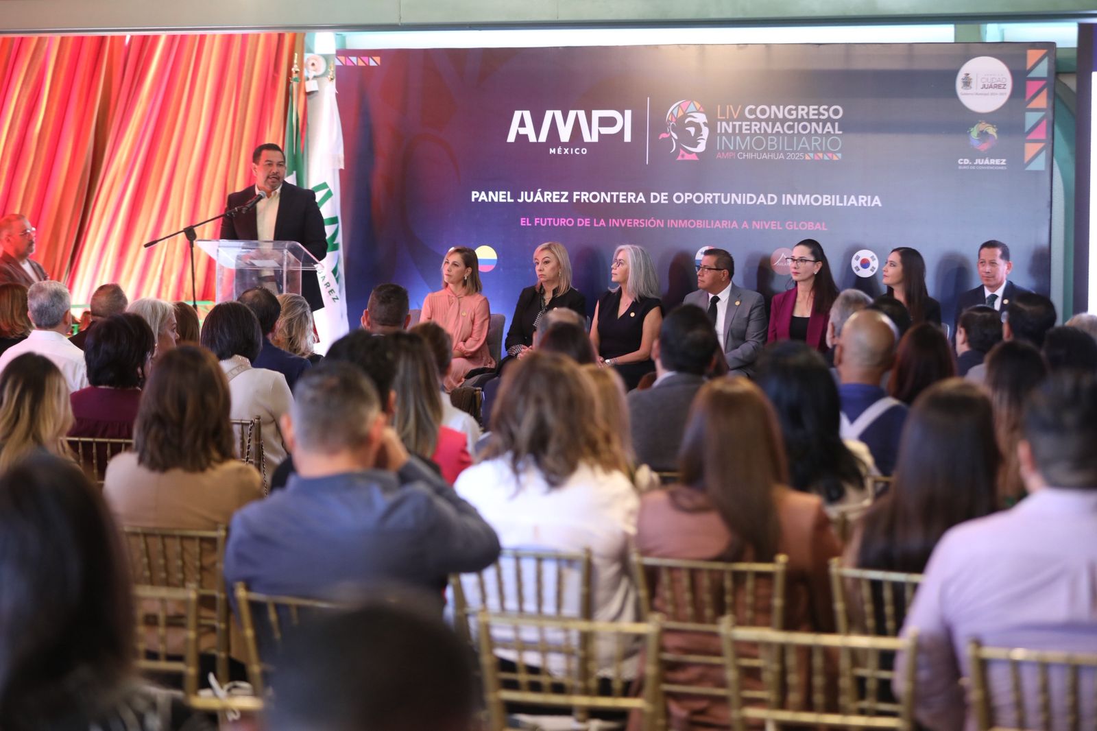 Acude Presidente Pérez Cuéllar al Congreso Internacional de la AMPI