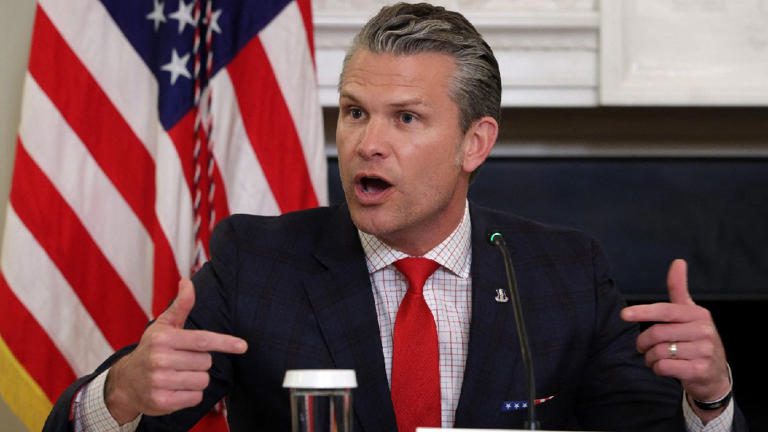 Estados Unidos despliega portaaviones en América Latina y eleva la tensión regional