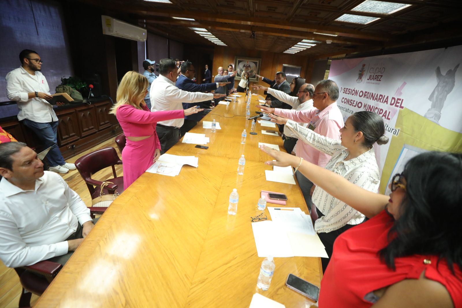 Le toma protesta Cruz Pérez Cuellar al Consejo Municipal de Nomenclatura y Patrimonio Cultural