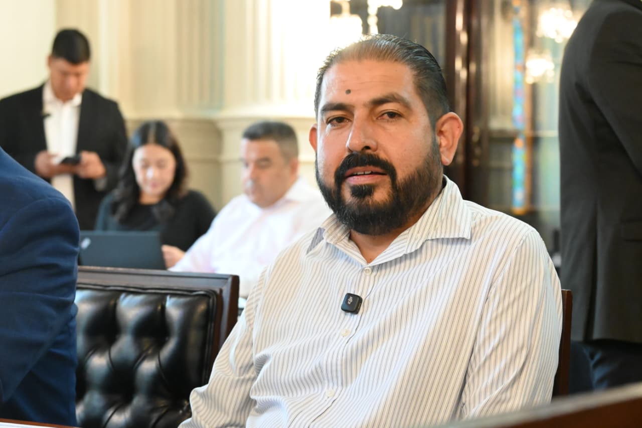 Regidor Hugo González protege economía de familias populares