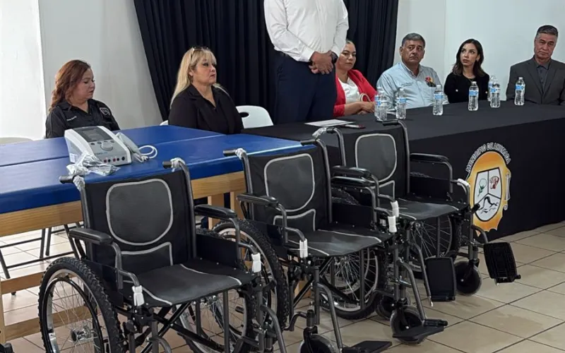 Entrega DIF Estatal aparatos funcionales, sillas de ruedas y auxiliares auditivos a 252 personas en situación de vulnerabilidad