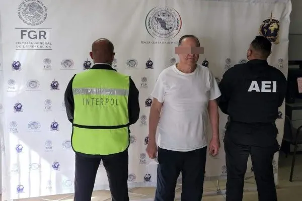 DUARTE DE REGRESO A LA CÁRCEL. . . FICOSEC DENUNCIA PRESUNTO FRAUDE MILLONARIO. . . UN RECONOCIMIENTO MÁS PARA CRUZ PÉREZ CUELLAR. . .