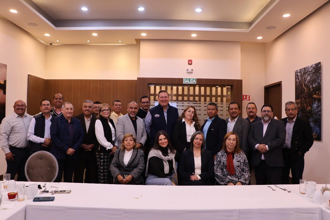 Se reúne Olson con la Alianza Ministerial Evangélica de Chihuahua para fortalecer la agenda en favor de las familias y los valores