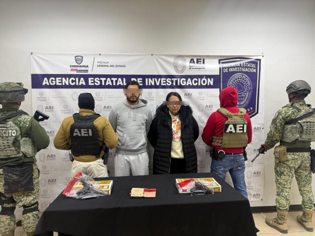 Encontró AEI dos armas de fuego y detuvo a una pareja durante cateo en la colonia Frontera