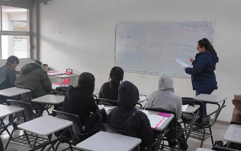 Ofrece Conalep asesorías intersemestrales, cursos de regularización y certificaciones internacionales