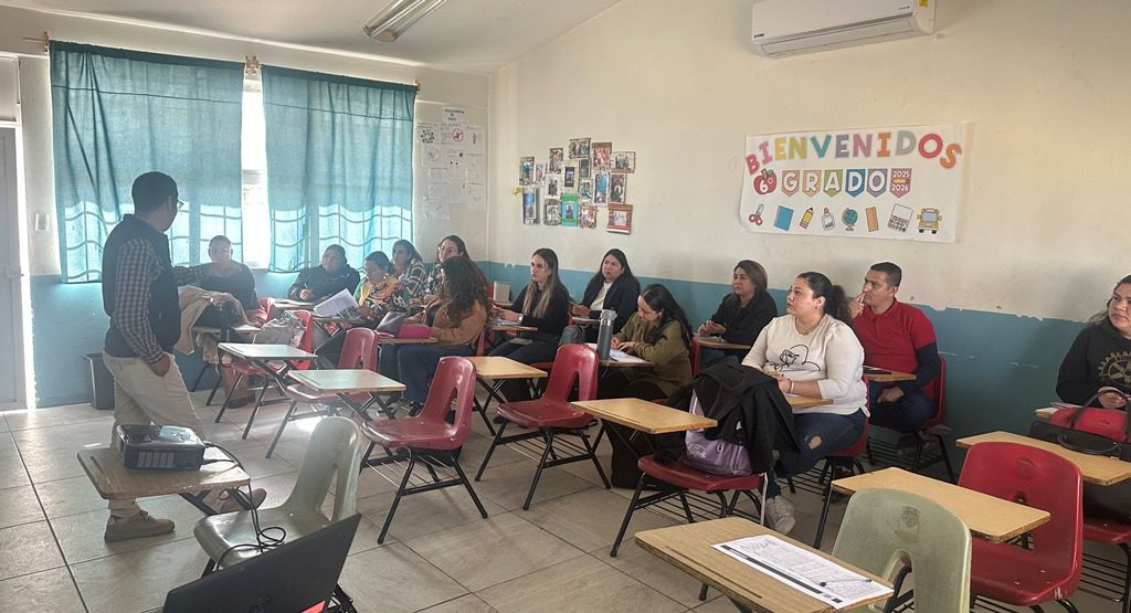 Fortalecen la profesionalización docente con taller de literacidad en la primaria Rotaria 7