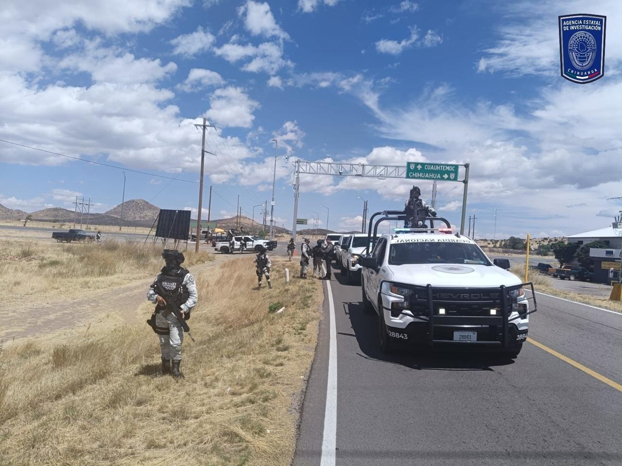 Asegura operativo conjunto pick up con cargadores y balas en Nonoava